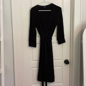 Women’s black Banana Republic wrap dress medium